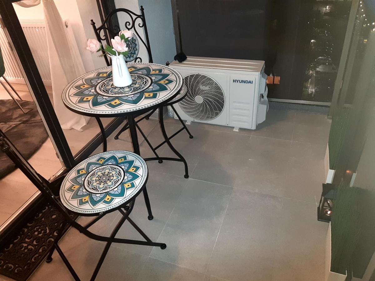 Mia Plus!! Self Check-In!! Bukareszt Zewnętrze zdjęcie